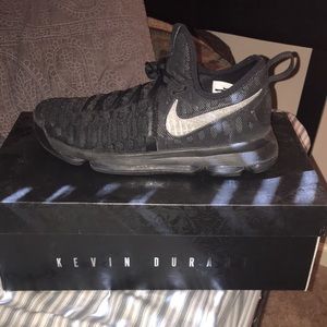 Men’s KD9